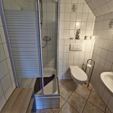 Fischstuebchen Neeberg 1 - Wald Und Wiese *